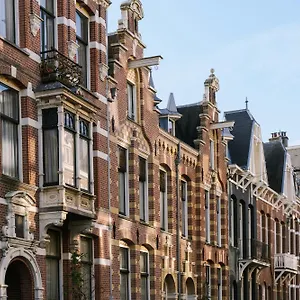 Sonder Park House 4* Amszterdam