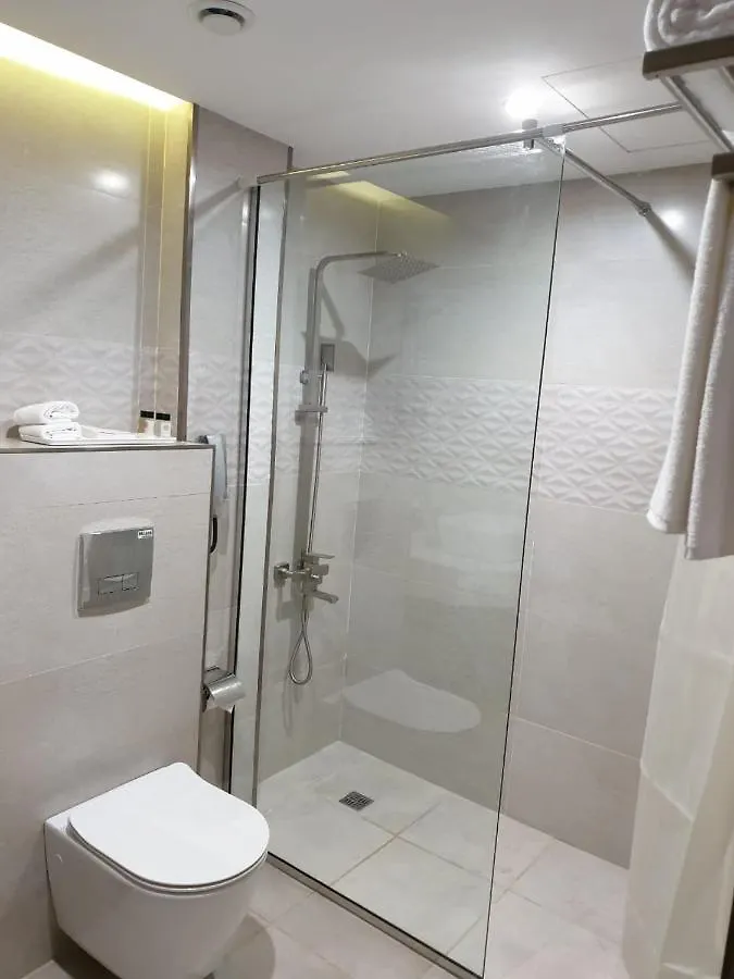 Le Wana Hotel Dubaj 3*,  Egyesült Arab Emírségek